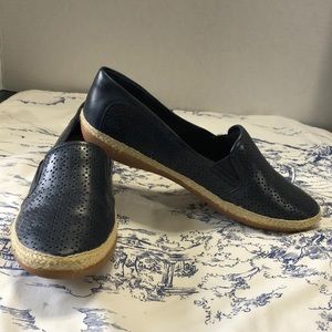 NIB Clarks navy loafer